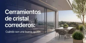 Terraza moderna con cerramiento de cristal corredero y zona de estar luminosa